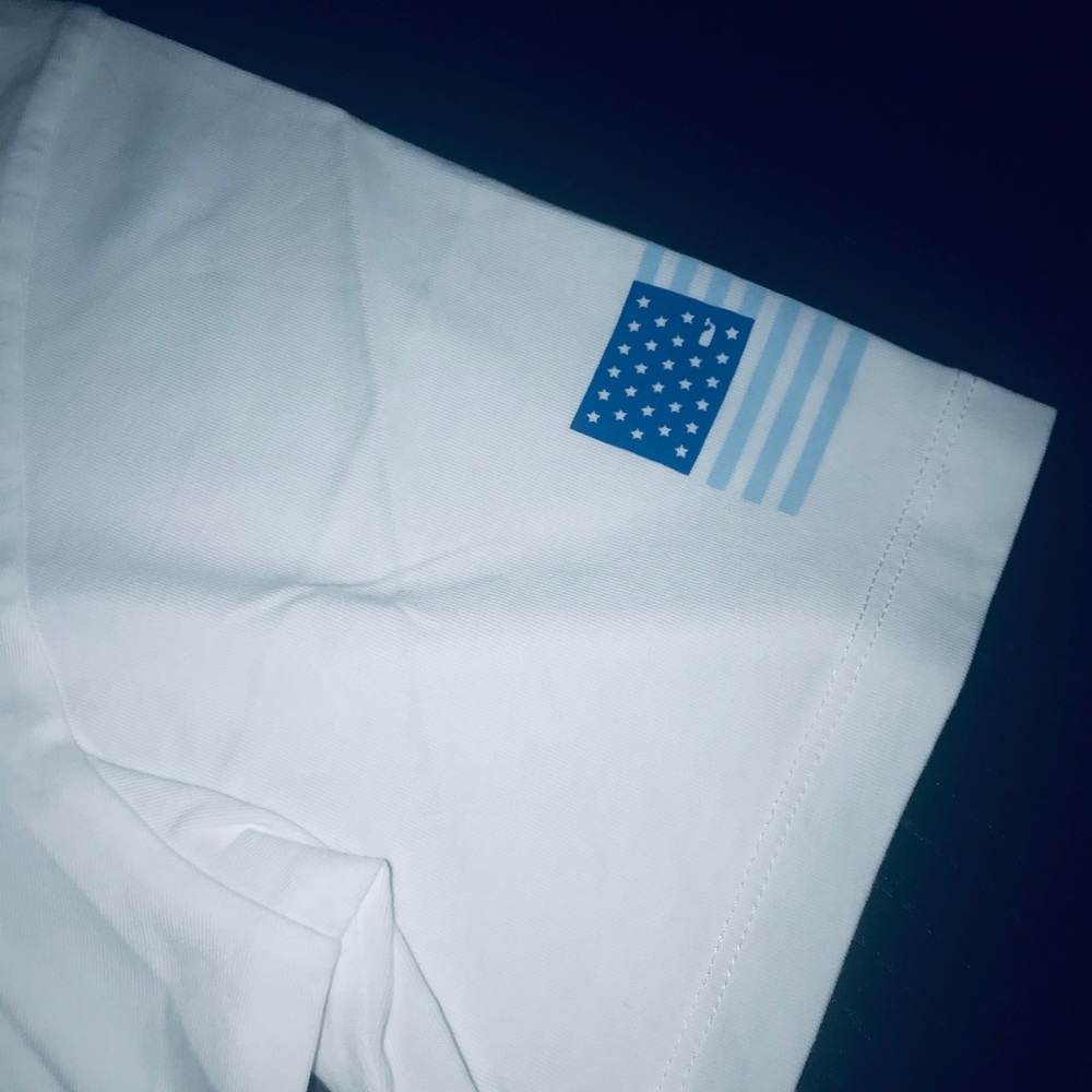Vineyard Vines Tee Short Sleeve $$ - Picture 4 of 8